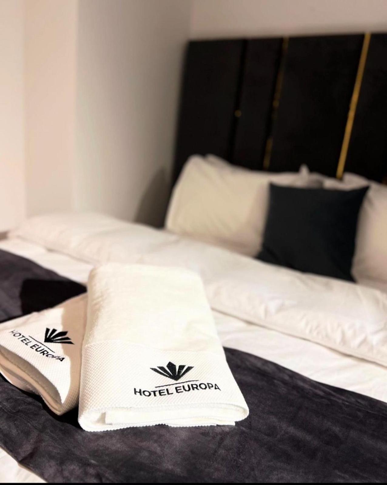Hotel Europa Prishtina Пристина Екстериор снимка