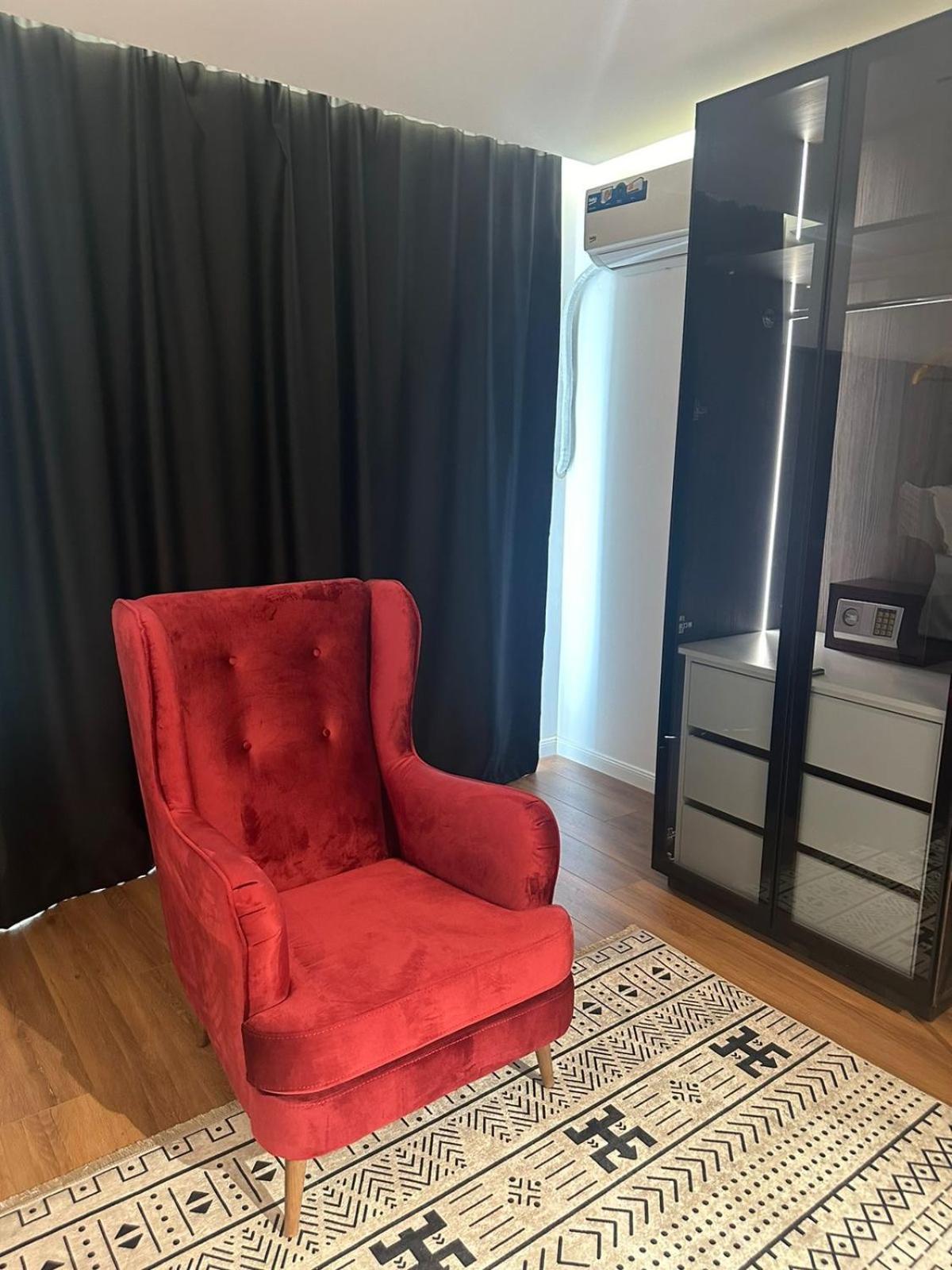 Hotel Europa Prishtina Пристина Екстериор снимка