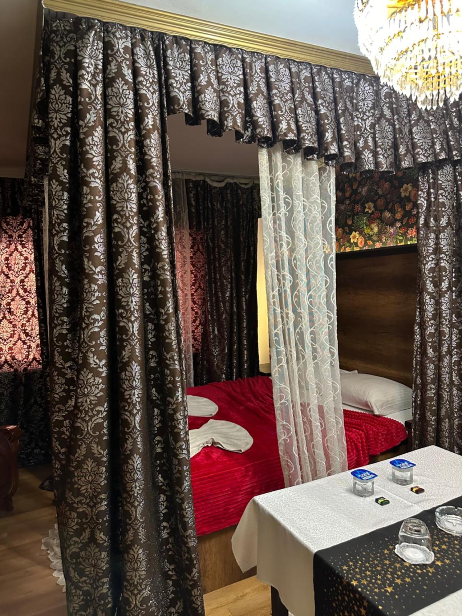 Hotel Europa Prishtina Пристина Екстериор снимка
